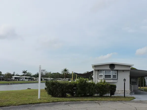 420 49th St E, Palmetto, FL