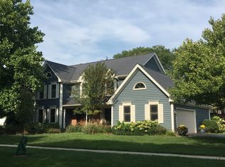 1939 Middleton Ct, Wheaton, IL 60189