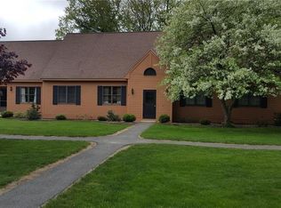 14 Cheshire Meadows Ln #14, Kennebunk, ME 04043