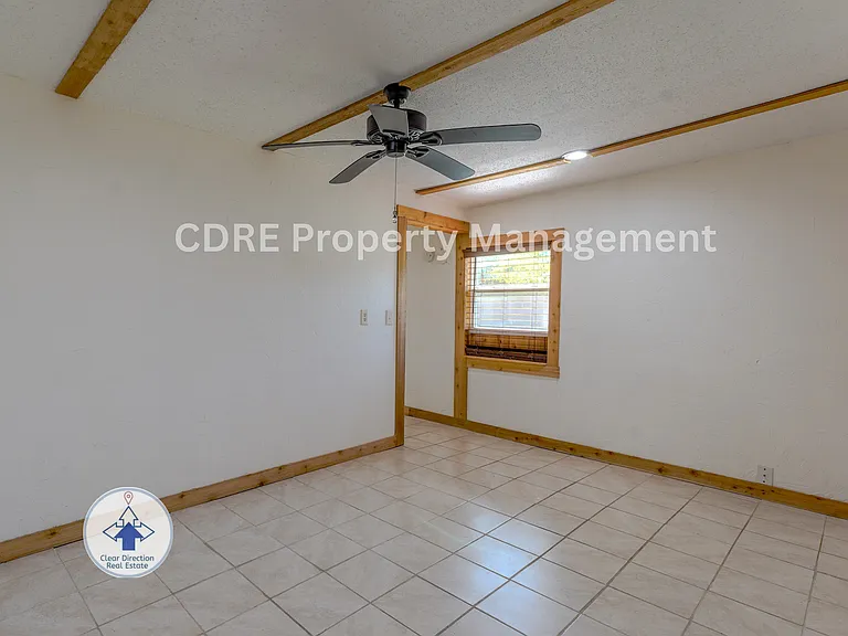 422 Washington St — Photo 8