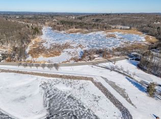 90 Amesbury Rd, Haverhill, MA 01830