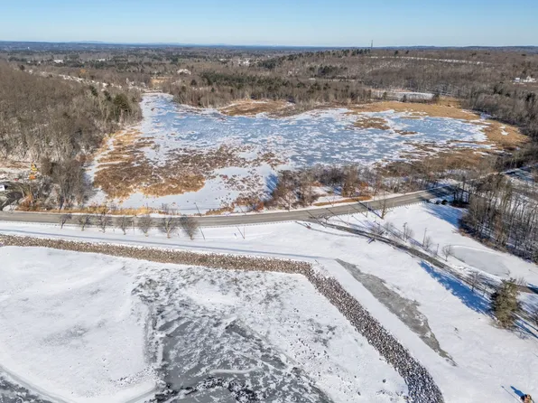 90 Amesbury Rd, Haverhill, MA 01830