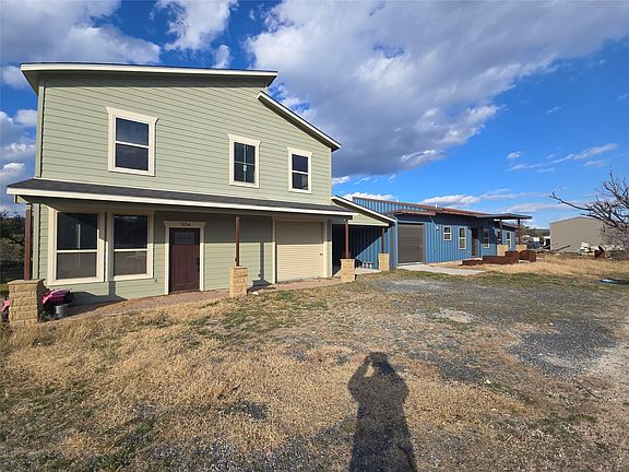 2nd image of 304 Spring St