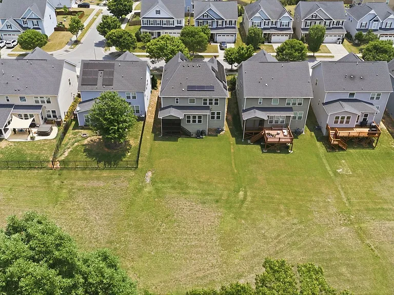 304 Atwood Dr — Photo 34