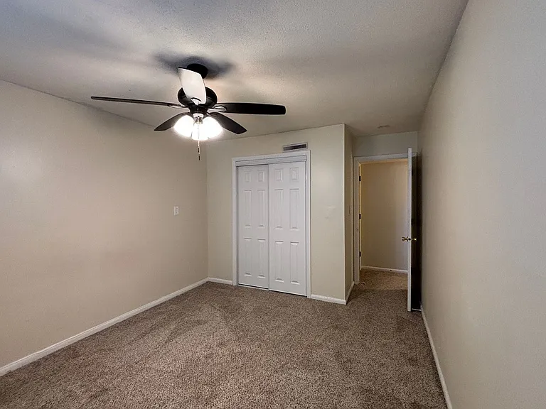 529_Brown _Cir _Dr — Photo 7
