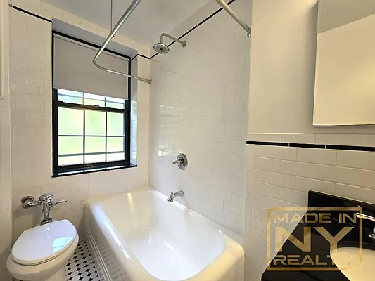 Rented by Made In NY Realty | media 11