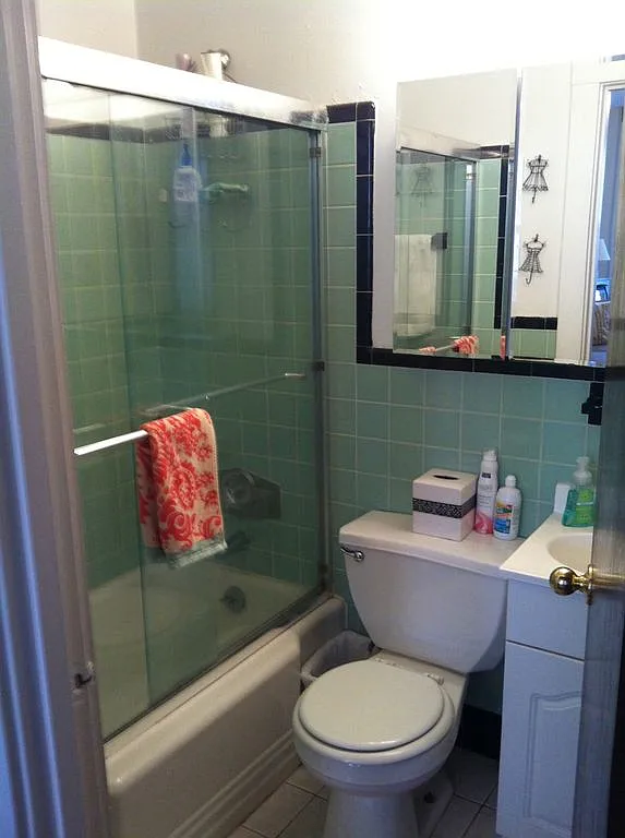 Studio, $2,300 — Photo 2