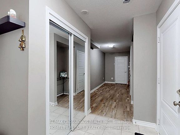 4th image of 239 Netherby Ln