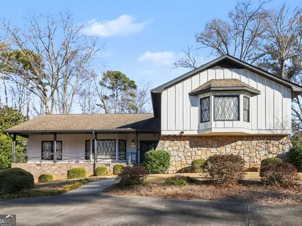 1905 Castleway Ln, Atlanta, GA 30345