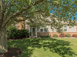 9856 Country Club Cir, Twinsburg, OH 44087