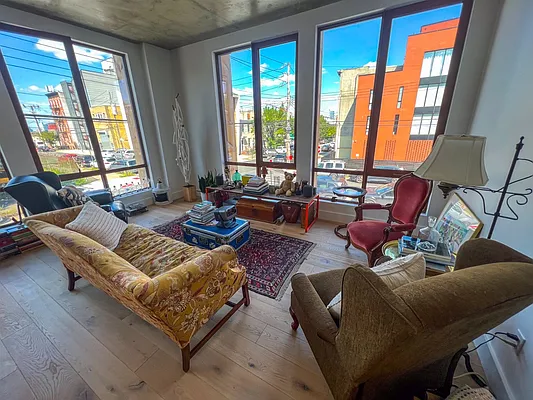 Rented by Realty Collective | media 4