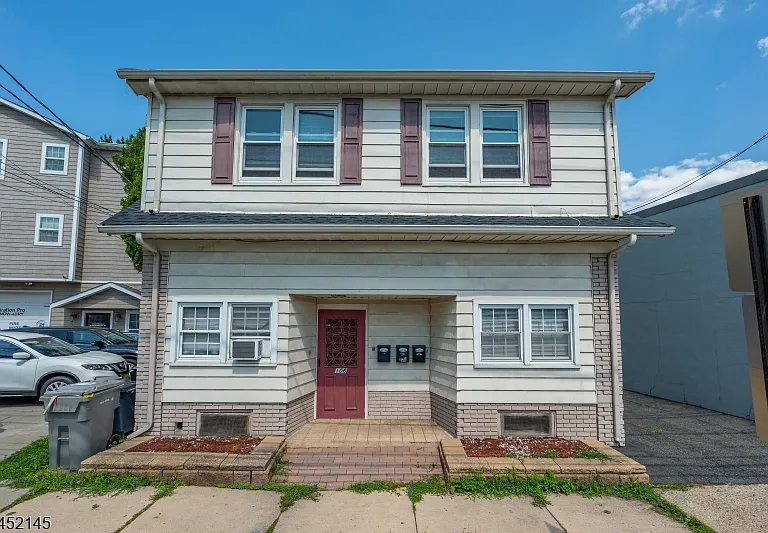 106 Broughton Ave #1 — Photo 18