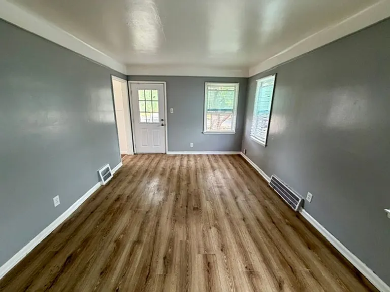 11491 Balfour Rd — Photo 4