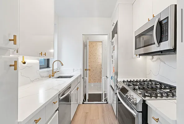 Sold by Douglas Elliman | media 4