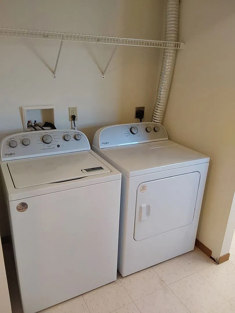 3BR Glenn View II — Photo 3