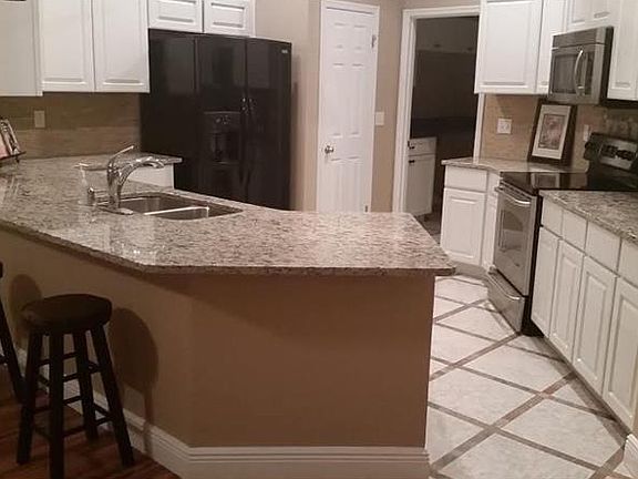 2nd image of 8515 Hllcrest Dr