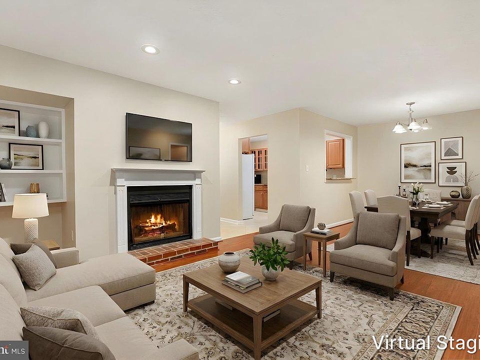 1st image of 10110 Oakton Terrace Rd #10110