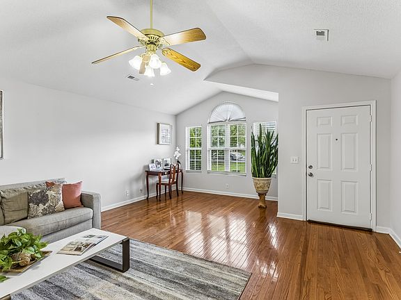 3rd image of 2615 Hawk Eye Ct