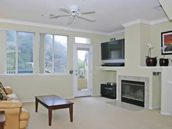 1690 Civic Center Dr APT 101, Santa Clara, CA 95050