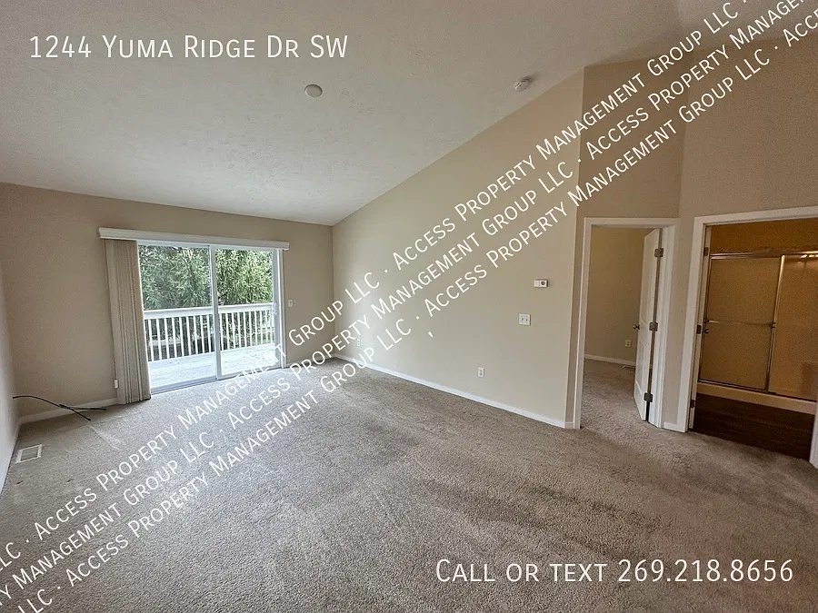 Byron Center 2 Bed Condo Sierra Fields — Photo 3