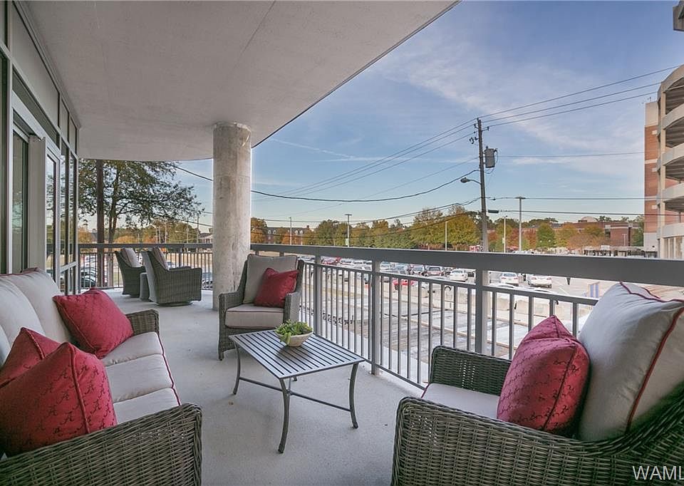 1st image of 1150 8th St #301