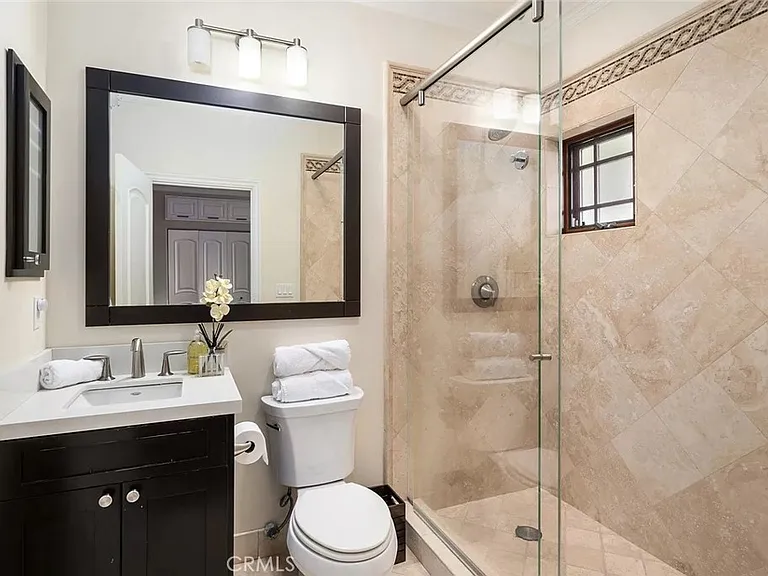 15014 Valleyheart Dr — Photo 31
