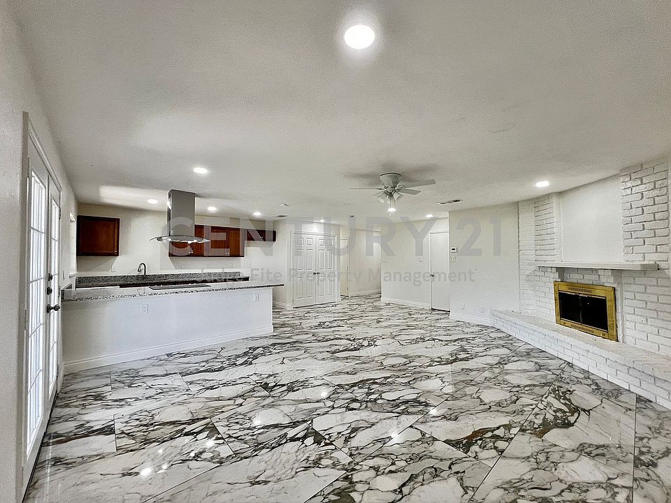 1st image of 1410 Independence Trl