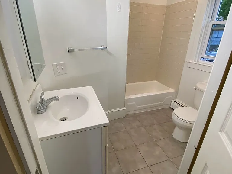 69 Evergreen St #1 — Photo 9