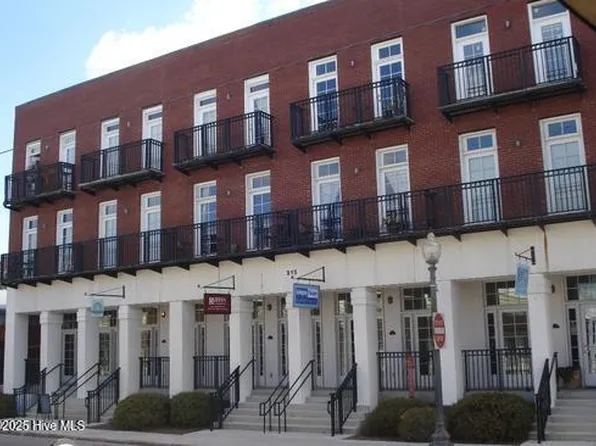 215 S Water St APT 202, Wilmington, NC 28401