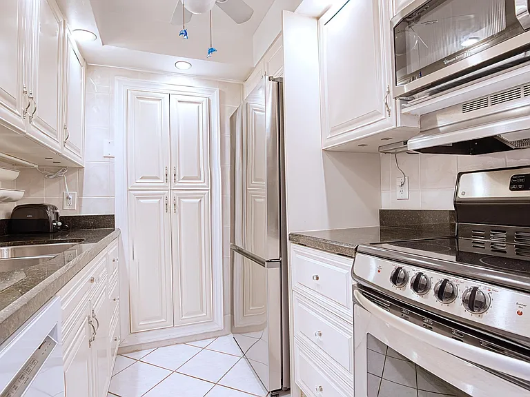 111 Briny Ave #1608 — Photo 4