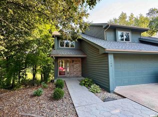 1108 Bayberry Ln, Macomb, IL 61455
