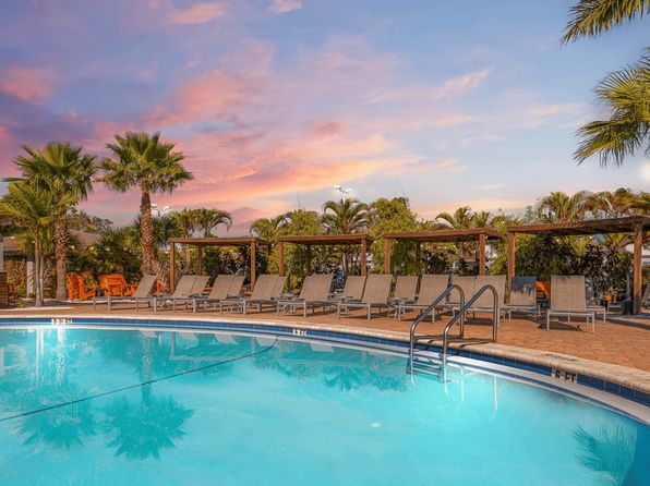 501 116th Ave N #215