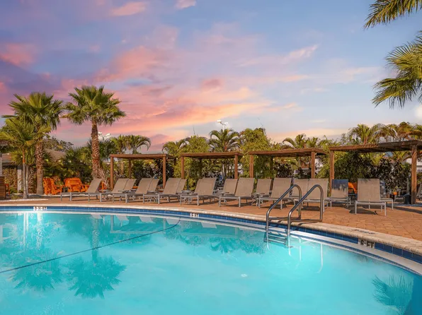 Shoreline Pointe Apartments