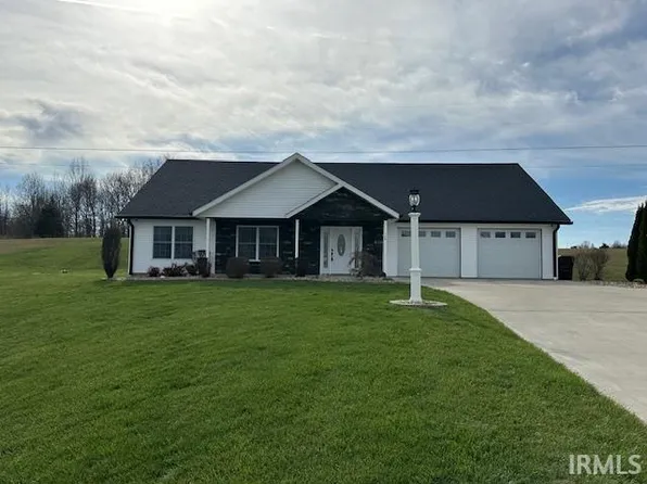 140 Knotting Hill Dr, Springville, IN 47462