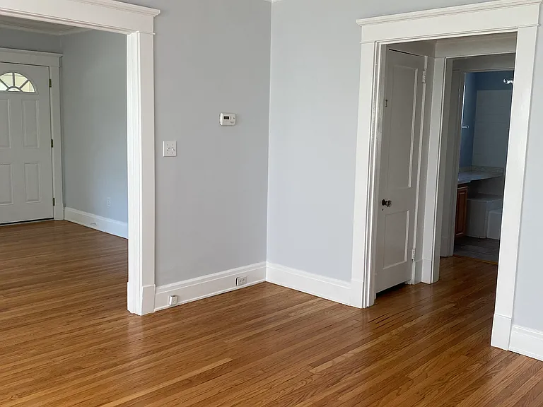 3515 Fairmount Blvd #1 — Photo 6