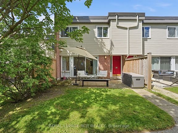 2nd image of 215 Milestone Cres #75