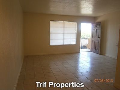 3rd image of 1318 Gardina APT 50