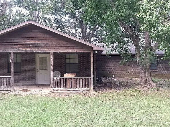 51 Thomas Dr, Valley Grande, AL 36701