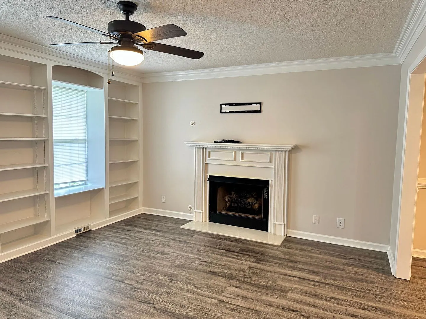 Great Location!!3 Bed/2.5 Bath near exit 1! Lots of extras in this rental! — Photo 4