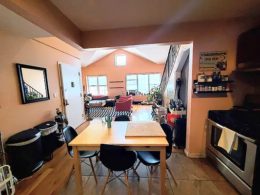 Rented by Bright Villas LLC | media 4