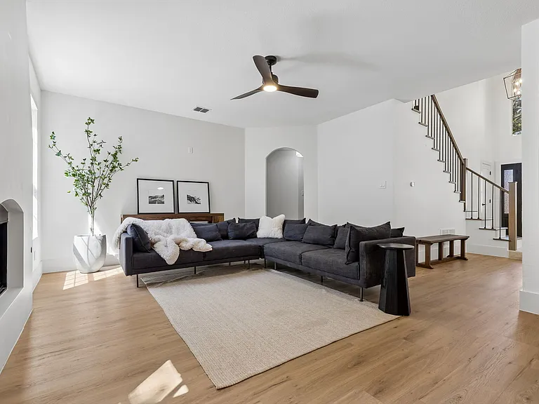 7732 Arcadia Trl — Photo 13