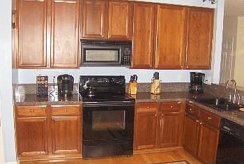 5th image of 409 Wyndfield Ct