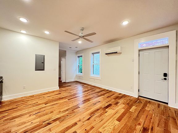 5th image of 509 E 12th St #A