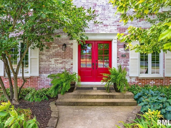 392 E Forestwood St, Morton, IL 61550