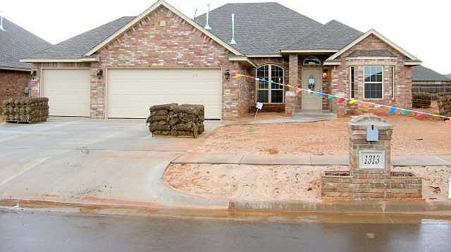 1st image of 1313 NW 14th Pl