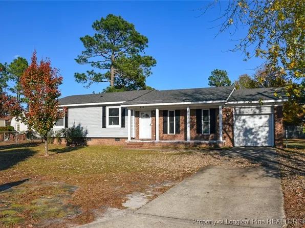 302 Morehead St, Spring Lake, NC 28390