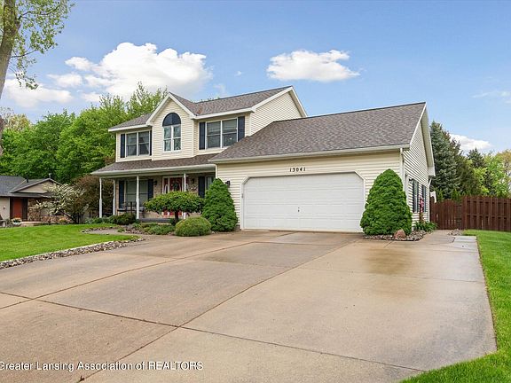 3rd image of 13041 Sherrington Dr