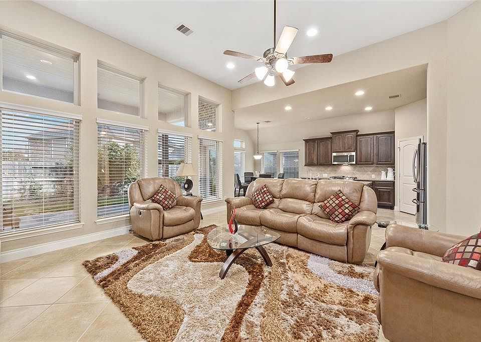 1st image of 1923 Palmetto Glen Ln