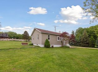 2825 N Croswell Rd, Ithaca, MI 48847