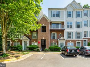 12729 Fair Crest Ct Suite 39-301, Fairfax, VA 22033